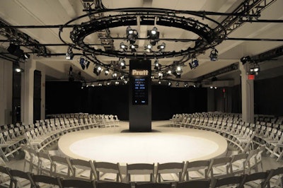 Fashion runway in the round