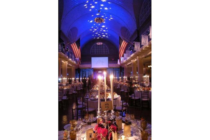 Elegant decor for a seated dinner