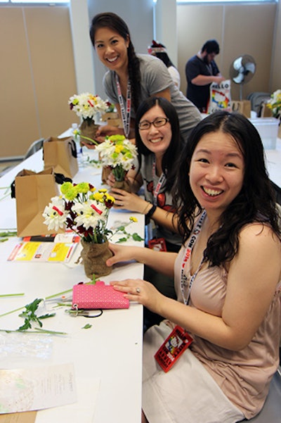 Conventiongoers could participate in a variety of workshops, including such activities as flower arranging, scrapbooking, and cookie decorating.