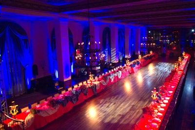 For FX's American Horror Story: Freak Show premiere, guests dined in dramatic fashion at long tables facing each other.