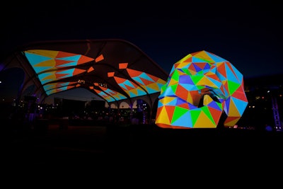 Bart Kresa's projections on the skull changed, showcasing a variety of unique designs.
