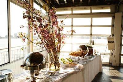 Host a memorable cocktail reception at the Sunset Terrace for as many as 350 guests.