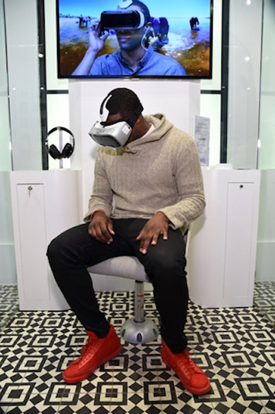 Players like Wesley Matthews of the Portland Trail Blazers stopped by the Samsung Galaxy Studio to view immersive, 360-degree content with the brand's Gear VR, a virtual reality headset.
