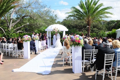 Outdoor weddings at Lavan are a memorable and special occasion