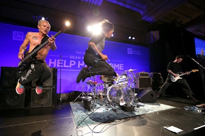 7. Sean Penn & Friends Help Haiti Home Gala