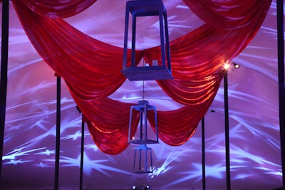 At the Ball on the Mall in 2012, the Trust for the National Mall achieved a patriotic look with stars projected onto the tent ceiling. Hanging lanterns and draping rounded out the red, white, and blue look.