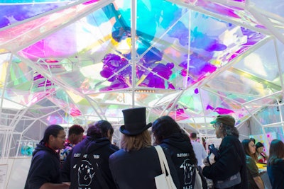 3M Wows the Crowd at SXSW with Dichroic Window Film