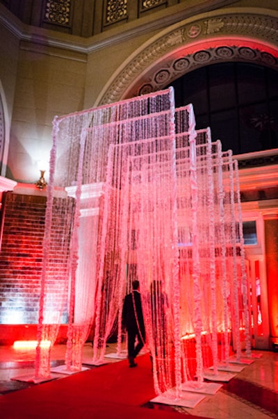 As guests entered into the Governors Ballroom, a red carpet and structures laden with strands of crystals formed a Hollywood-style entrance.