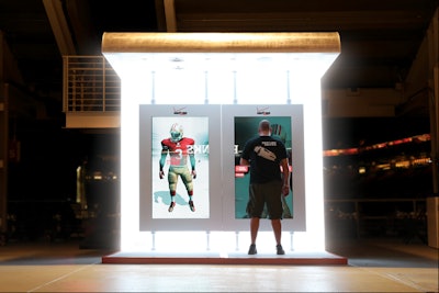 Verizon Power Touch – 3D Avatar created by LCD touchscreen placed over LED wall