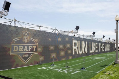 At 'Combine Corner,' guests could participate in some of the same activities that N.F.L. prospects take part in at the N.F.L. Scouting Combine. At 'Run Like the Wind,' fans could test their speed while running alongside a 40-foot LED screen that showcased footage of pro football players running the 40-yard dash.