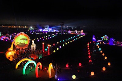 Amway China aimed to motivate its sales force with an illuminated nighttime running event in California.