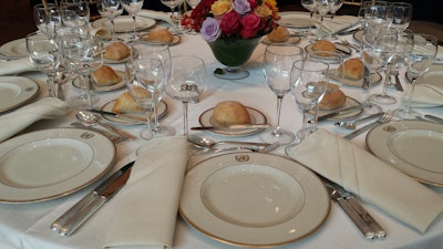 Table Setting Waiters