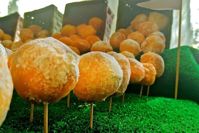 In July 2013, ESPN's ESPY awards preparty in Los Angeles had a golf-inspired dessert setup from DNA Events, in which guests plucked doughnut holes on toothpick tees from an AstroTurf-covered buffet.