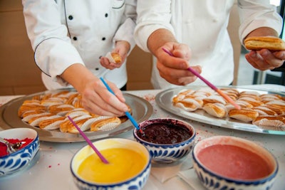 Build-Your-Own Éclairs