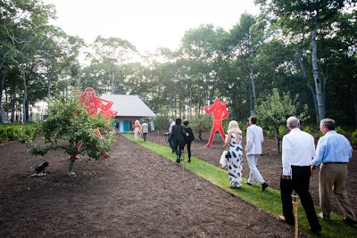 As guests made their way into the center's Africa House, they were met with the live performance band Barrsheadahl, a New York-based noise supergroup known for its explosive brand of music. The band members featured in the house included Brandon Seabrook (guitar), Kevin Shea (drums), and Tim Dahl (bass).