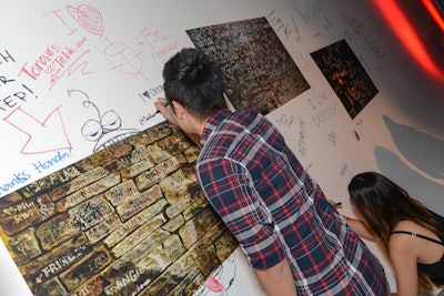 The event recreated the experience at Gino’s East in Chicago, where marker art covers the walls.