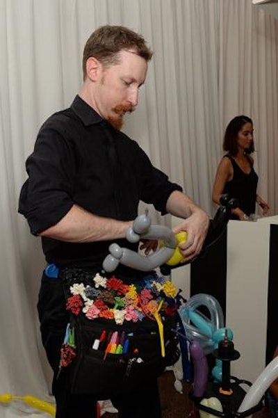 A balloon artist created take-home gifts for guests.