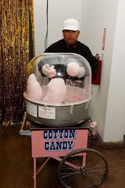 Other kid-friendly refreshments included pink cotton candy.