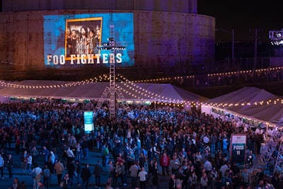 Tents around the perimeter of Dreamfest served a variety of beverages and food such as pot stickers, fish and chips, bánh mì sandwiches, and doughnuts.