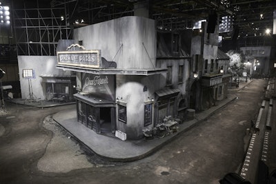 The fashion show took place in the iconic Cinecittà Studios. Guests enjoyed a cocktail party on the film sets of ancient Rome before settling in for the fashion show. The black-and-white setting was a fitting and somber ode to the Paris of yesteryear, reminiscent of the sets of the late French production designer Alexandre Trauner.