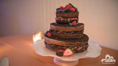The Naked Cake Still A Great Cake For Any Event And Cake Be Dolled Up With The Perfect Berries That Match Your Color