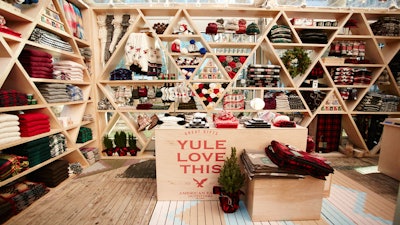 American Eagle Outfitters. Winter Village project in Bryant Park, New York City (2015).
