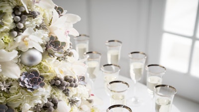 Winter bar details