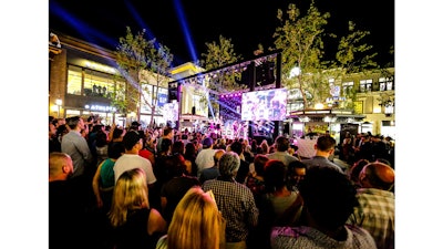 Guests enjoyed the Sinatra 100 concert in the Park at the Grove.