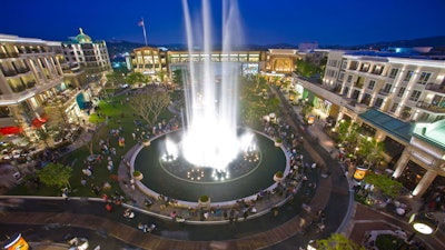 The fountain at the Americana at Brand