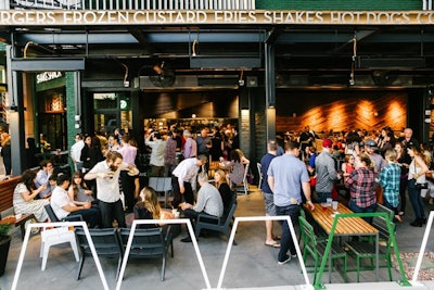 7. Shake Shack Fashion Square