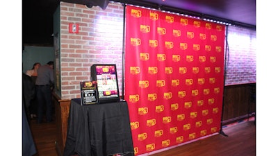 Custom photo booth step and repeat