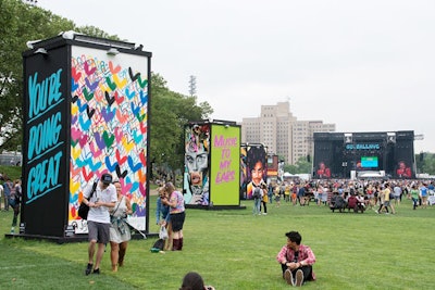 Art installations on the festival grounds featured the event's hashtag, #YoureDoingGreat, as well as murals of recently deceased musicians such as Prince.