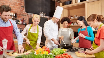 Cooking as a team building activity with MimoCo