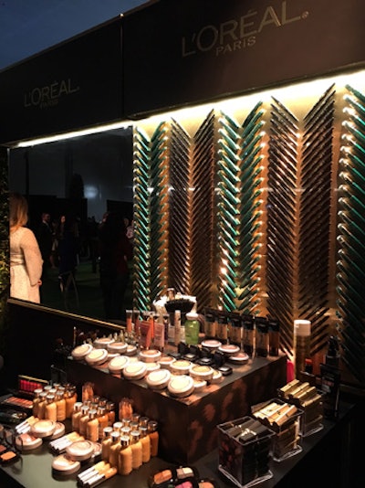 Sponsor L'Oreal will set up a makeup touch-up bar for guests.