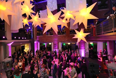 24. Gateway Green's Green Tie Ball