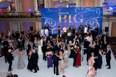 19. The Woman's Board of Boys & Girls Clubs of Chicago's Summer Ball