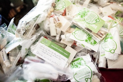 Clean the World's Teambuilding Activity