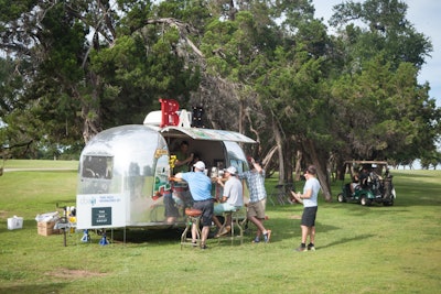 11 Mobile Bar At Corporate Golf Tournament Silvercloud Trailer Events