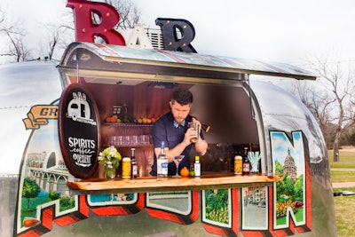5 Mobile Bar Mixologist Silvercloud Trailer Events