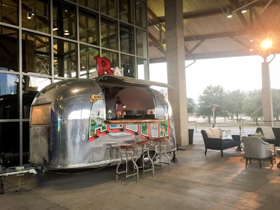 8 Mobile Bar At Palmer Events Center Silvercloud Trailer Events