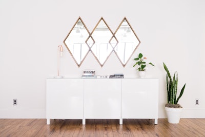 Diamond-Shaped Mirrors and Lacquered Counter