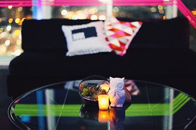 At the fifth annual Streamy Awards in Los Angeles in 2015, host Fullscreen partnered with Caravents to host an after-party at the W Hollywood, where guests could discover and share decorative objects—including owls—that were meant to conjure emoji in real life. Vignettes included succulents in terrariums alongside the whimsical objects.