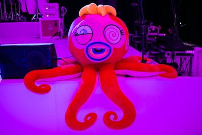 After dinner, the tent transformed into a concert venue—but didn't lose the octopus-inspired thread. As Janelle Monae performed, a plush sea creature decked the side of the stage. The after-party had its own menu, which included a cotton-candy-champagne cocktail, shaved ice, and miniature bubble teas. Event Creative handled lighting.