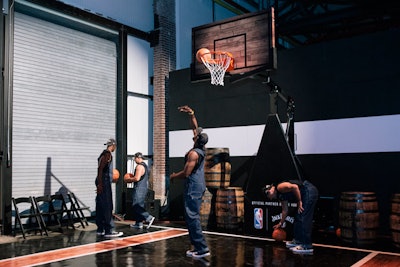 At the New York event, former N.B.A. player John Starks made a surprise appearance, and a Jack Daniel’s branded basketball court featuring trick-shot talent was a new addition to the “house.”