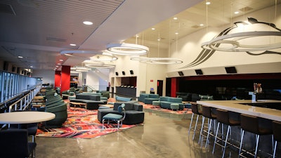The Lounge can accommodate up to 250 guests