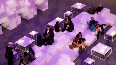 Large-scale Communal Seating with the white Lounge Modular collection.