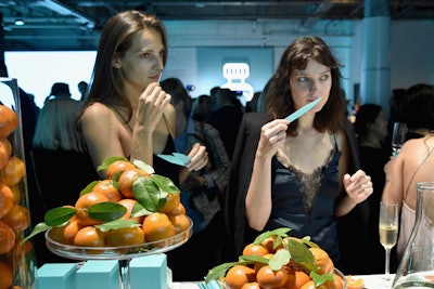Strong visual cues at each of the fragrance note stations, which included mandarin oranges, projected olfactory cues that further reinforced the main notes of Tiffany's first new fragrance in 15 years.