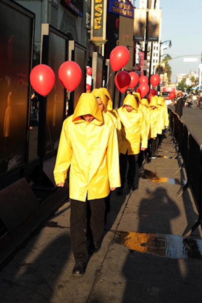 The Georgies also roamed the area outside the theater, and on the red carpet.