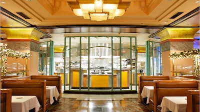 Café Centro at MetLife, adjacent to Grand Central Station; View of open kitchen from large from dining room.