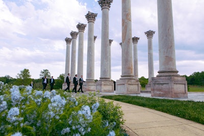 Guest arrive at the National Capitol Columns.